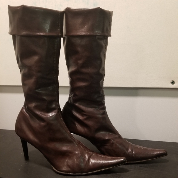 Boots - Picture 8 of 10